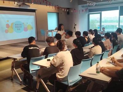 篤行逐夢不負韶華——信息科學與技術學院21級計算機科學與技術（服務外包）專業實訓開班